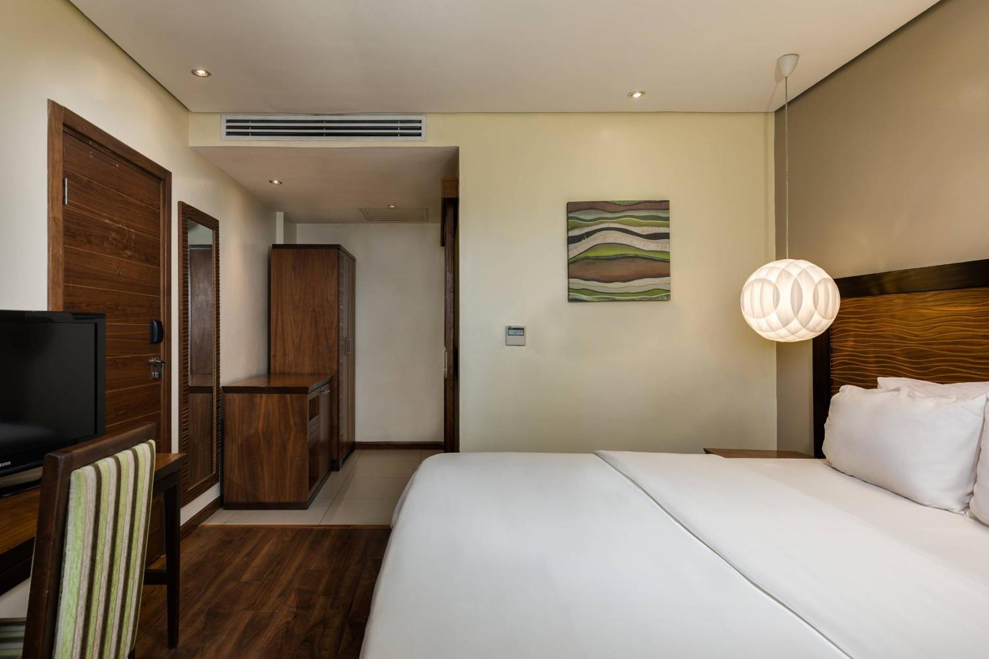 Protea Hotel By Marriott Benin City Select Emotan Buitenkant foto