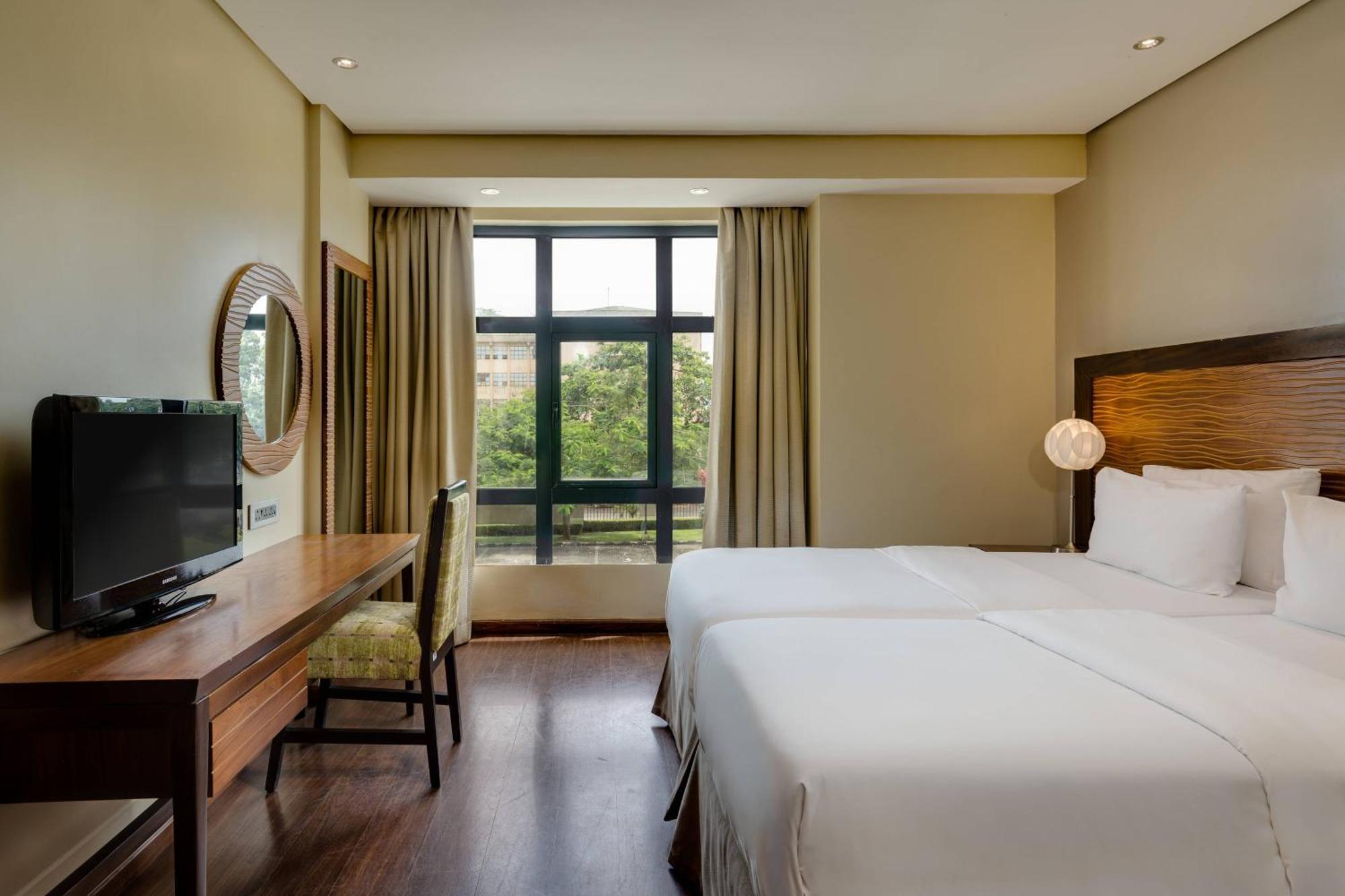 Protea Hotel By Marriott Benin City Select Emotan Buitenkant foto