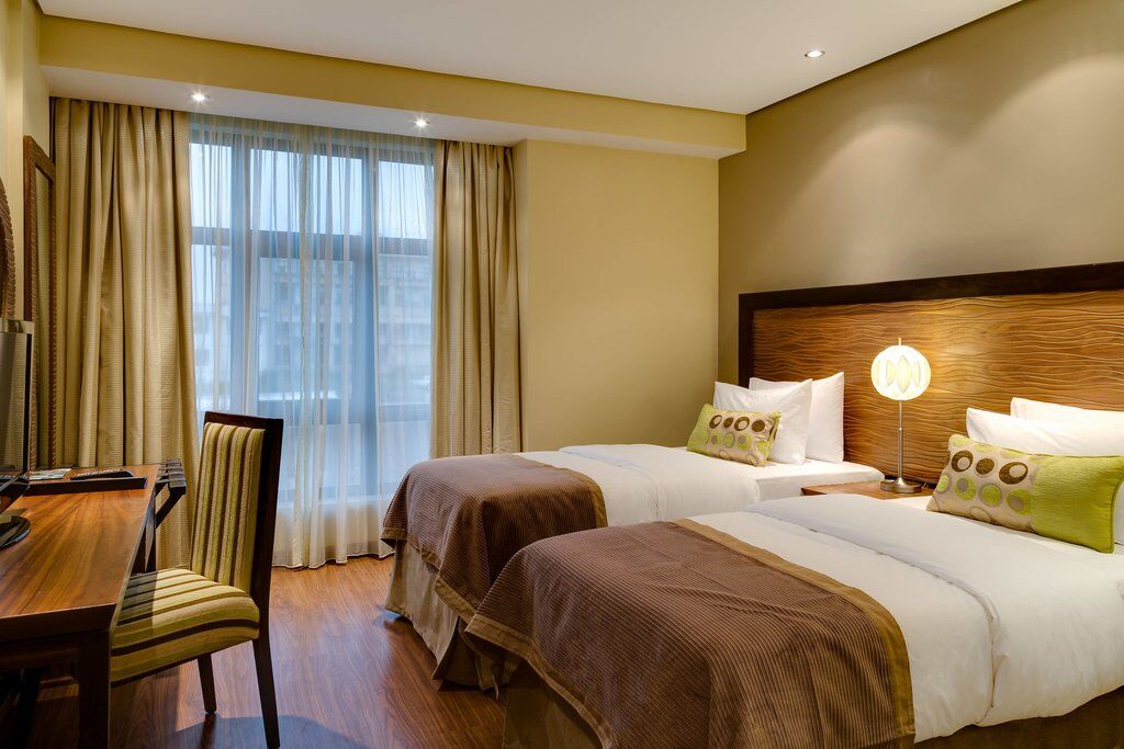Protea Hotel By Marriott Benin City Select Emotan Buitenkant foto